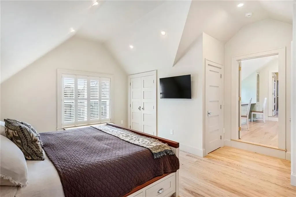 49 1/2 Third Street Newport RI 02840