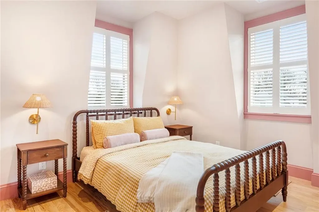 49 1/2 Third Street Newport RI 02840