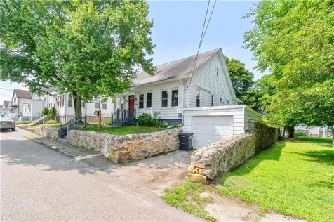30 Greenville Avenue North Providence RI 02911