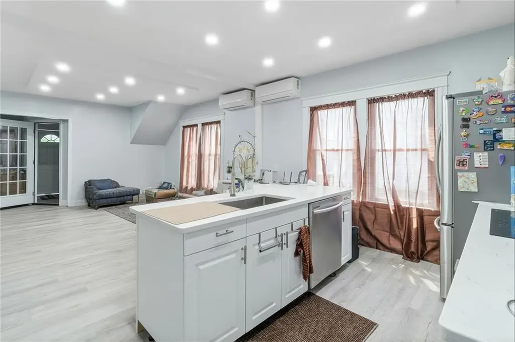 30 Greenville Avenue North Providence RI 02911