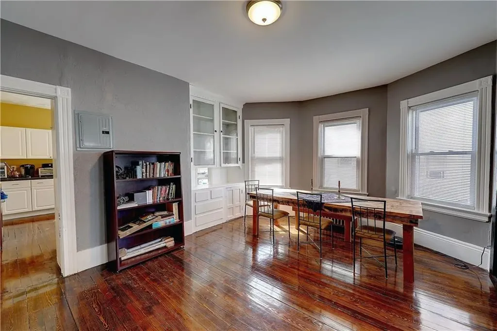 476 Smith Street Providence RI 02908