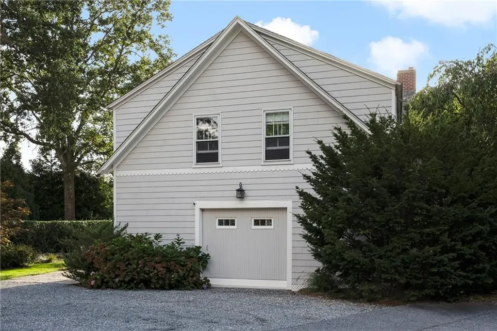24 Rumstick Drive Barrington RI 02806