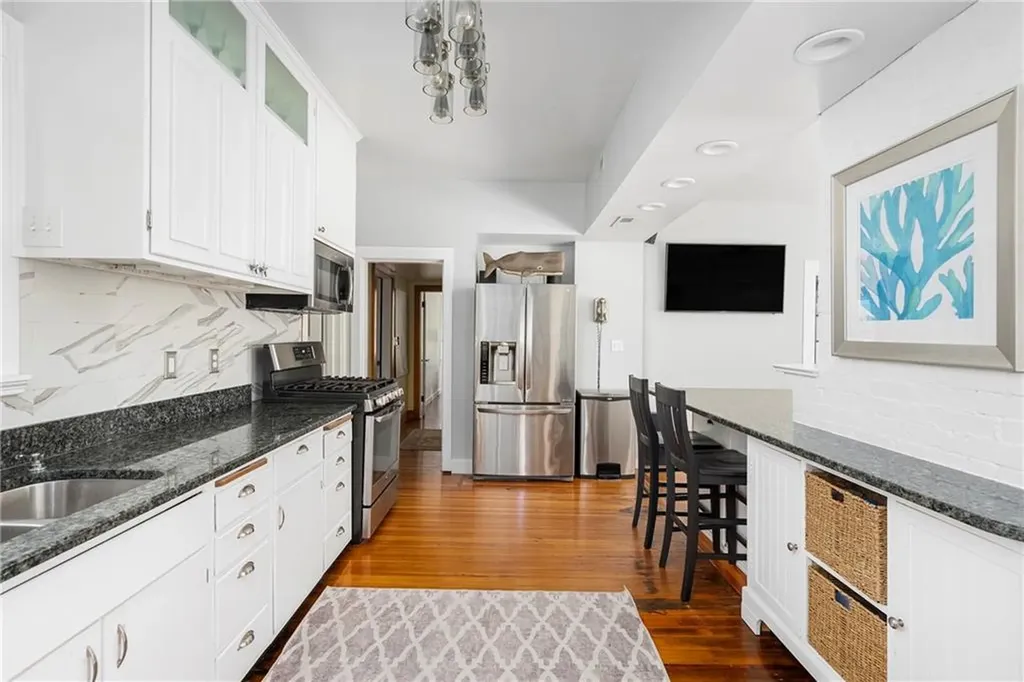 24 Rumstick Drive Barrington RI 02806