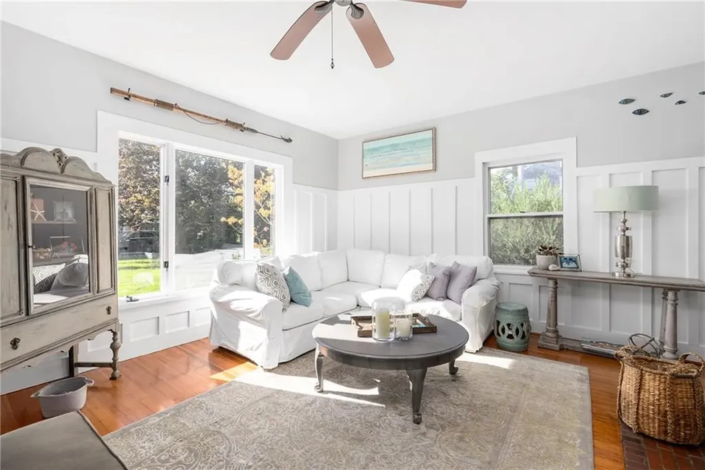 24 Rumstick Drive Barrington RI 02806