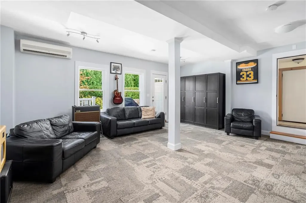 24 Rumstick Drive Barrington RI 02806