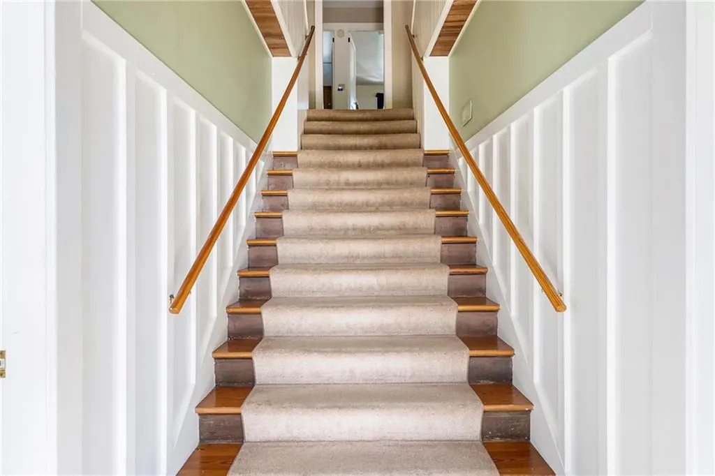 24 Rumstick Drive Barrington RI 02806
