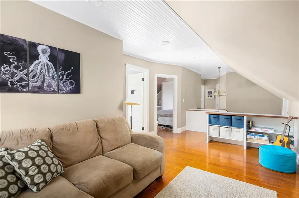 24 Rumstick Drive Barrington RI 02806