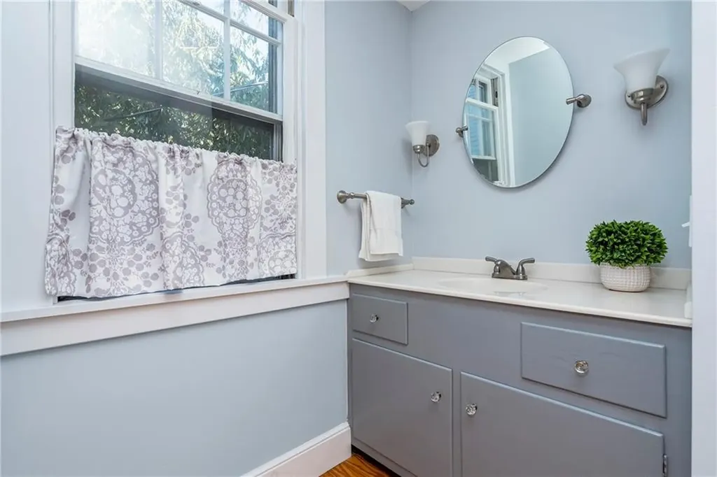 24 Rumstick Drive Barrington RI 02806