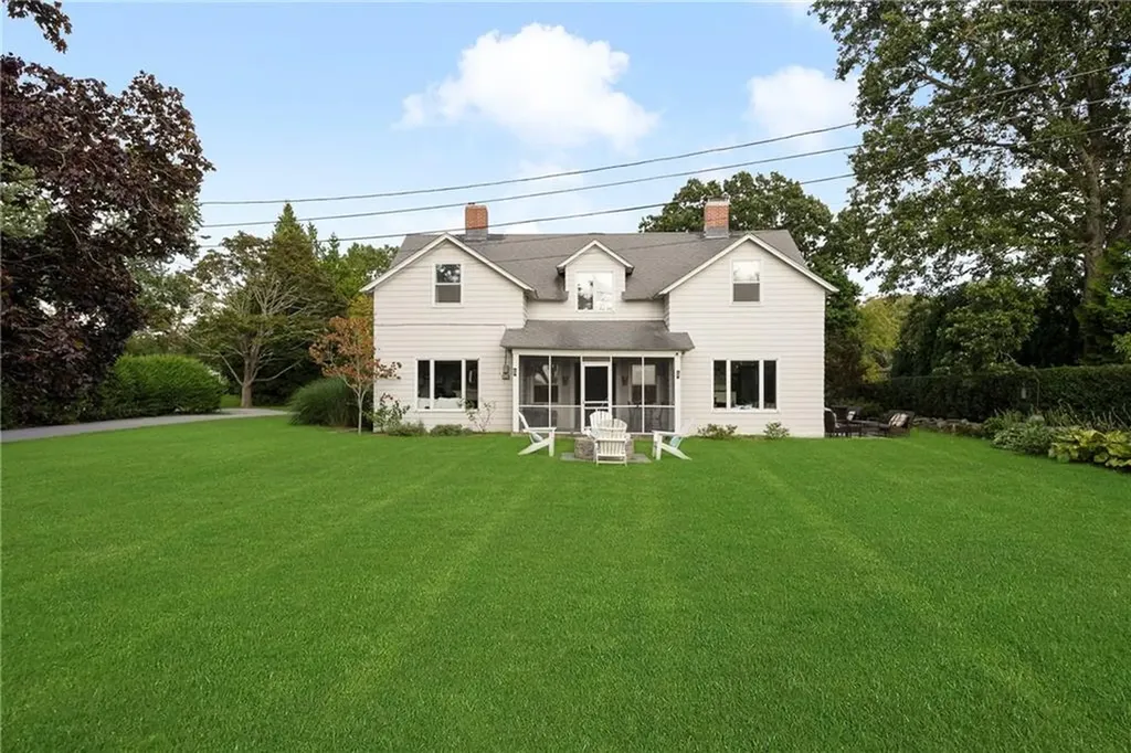 24 Rumstick Drive Barrington RI 02806