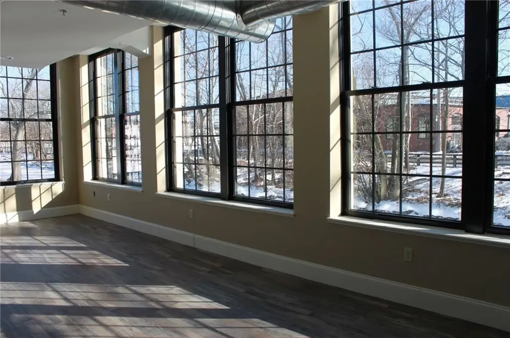 12 Eagle Street Providence RI 02908