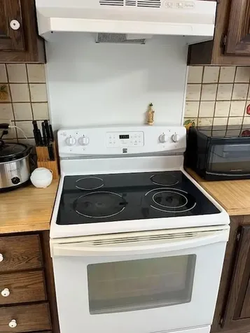 44 Castle Road Attleboro MA 02703