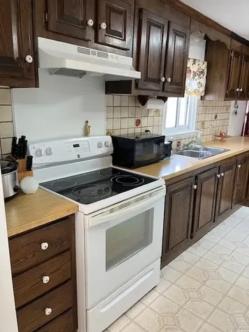 44 Castle Road Attleboro MA 02703