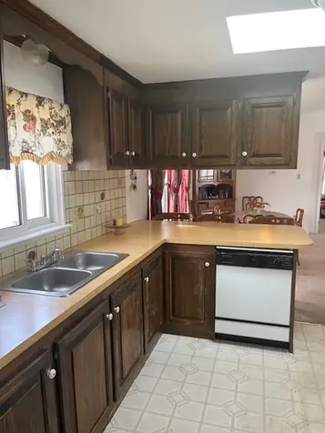 44 Castle Road Attleboro MA 02703