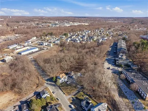 413 Manville Road Woonsocket RI 02895