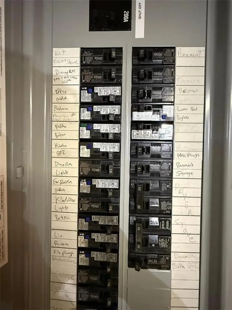 14 Lottie Drive East Providence RI 02915