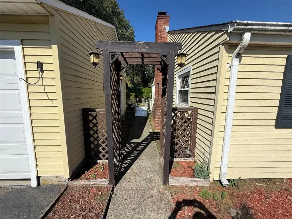 14 Lottie Drive East Providence RI 02915