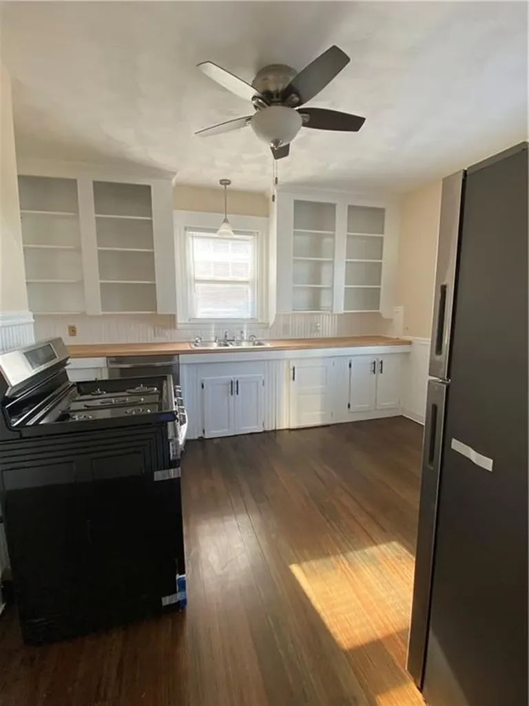 130 Wollaston Street Cranston RI 02910