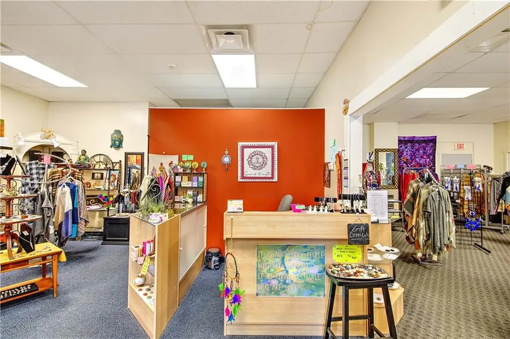 628 Metacom Avenue Warren RI 02885