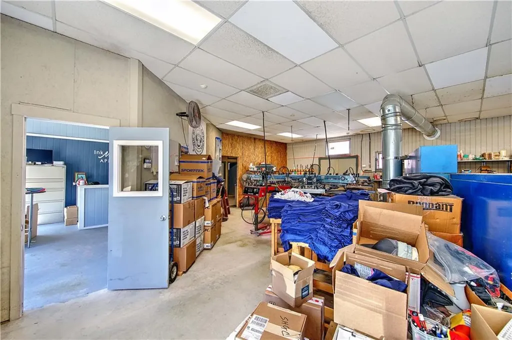 628 Metacom Avenue Warren RI 02885