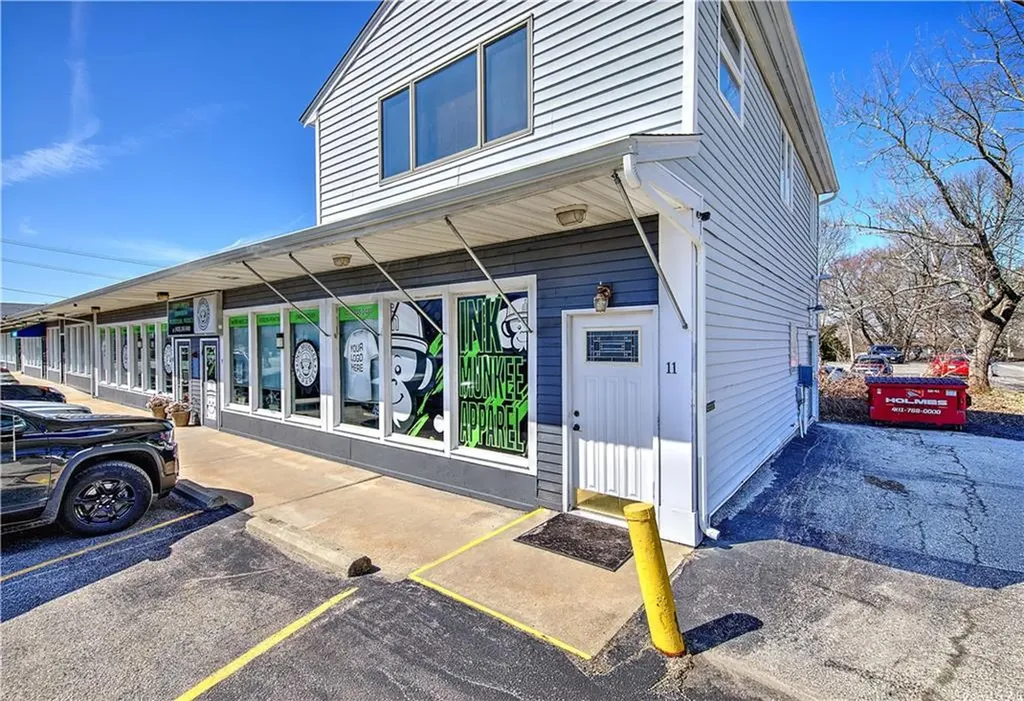 628 Metacom Avenue Warren RI 02885
