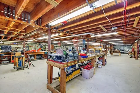628 Metacom Avenue Warren RI 02885