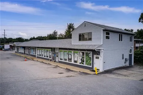 628 Metacom Avenue Warren RI 02885