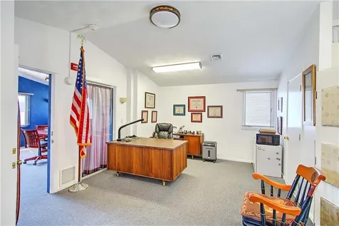 628 Metacom Avenue Warren RI 02885