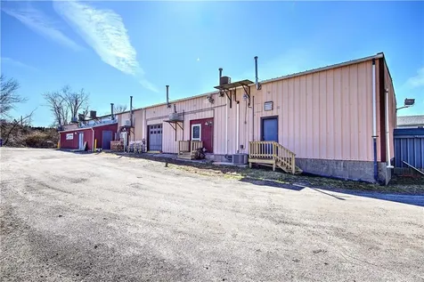 628 Metacom Avenue Warren RI 02885