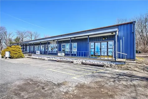 628 Metacom Avenue Warren RI 02885