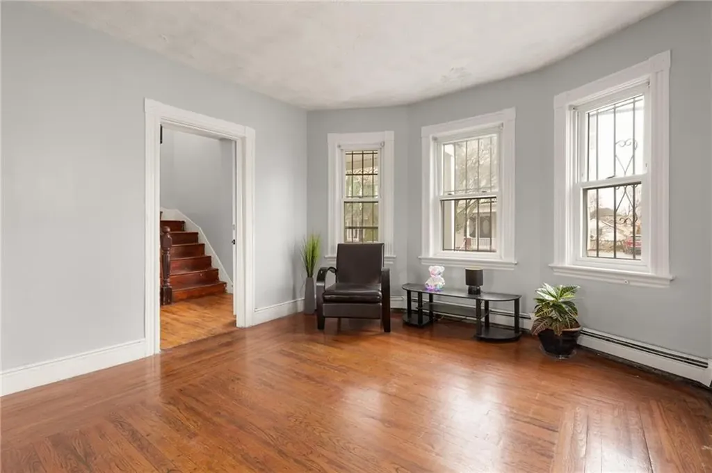 42 Corinth Street Providence RI 02907