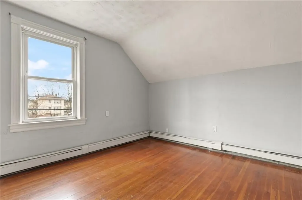 42 Corinth Street Providence RI 02907