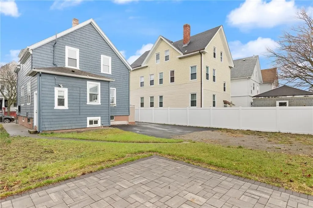 42 Corinth Street Providence RI 02907