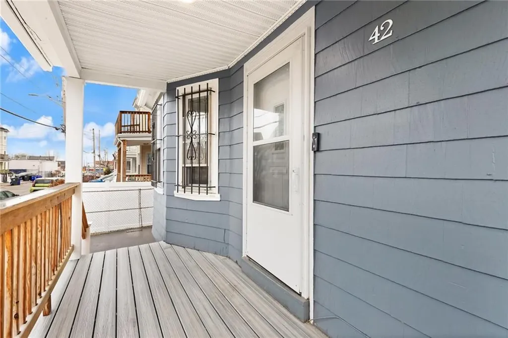 42 Corinth Street Providence RI 02907