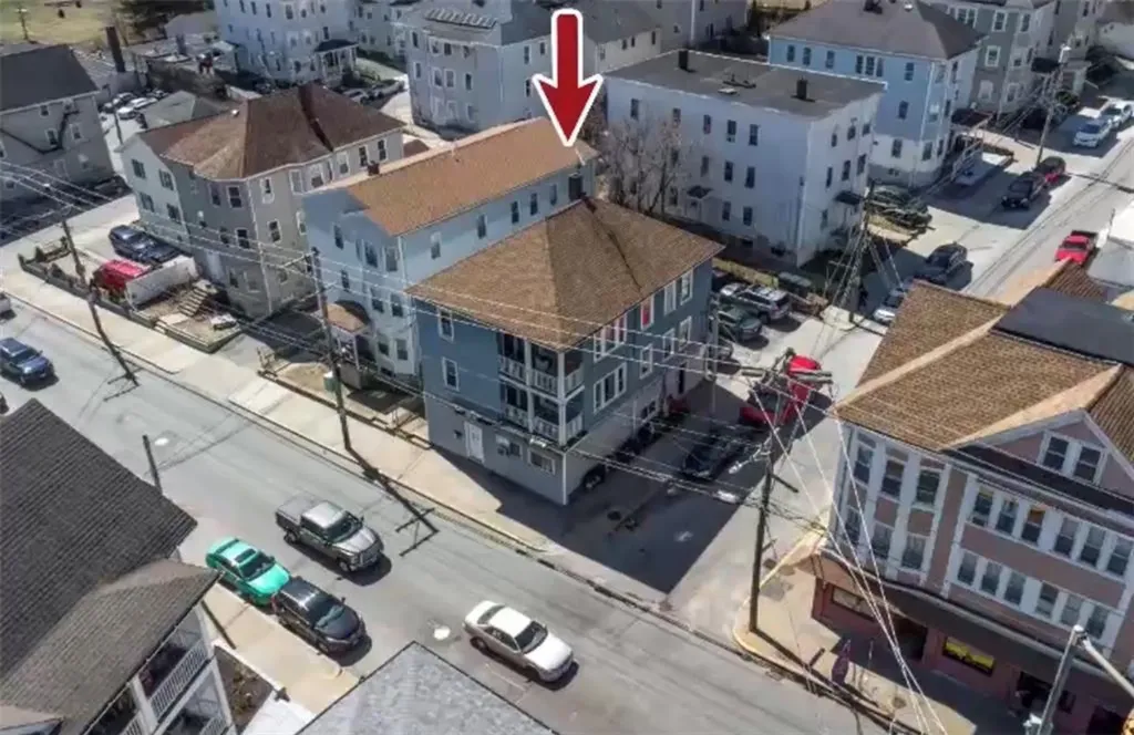 872 876 Lonsdale Avenue Central Falls RI 02863