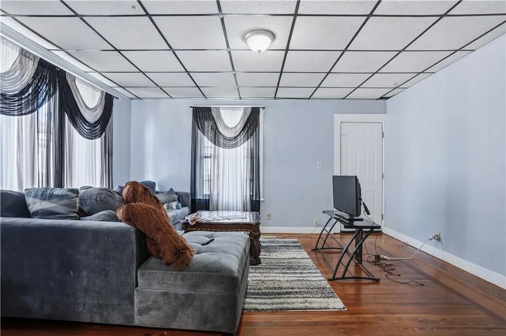 872 876 Lonsdale Avenue Central Falls RI 02863