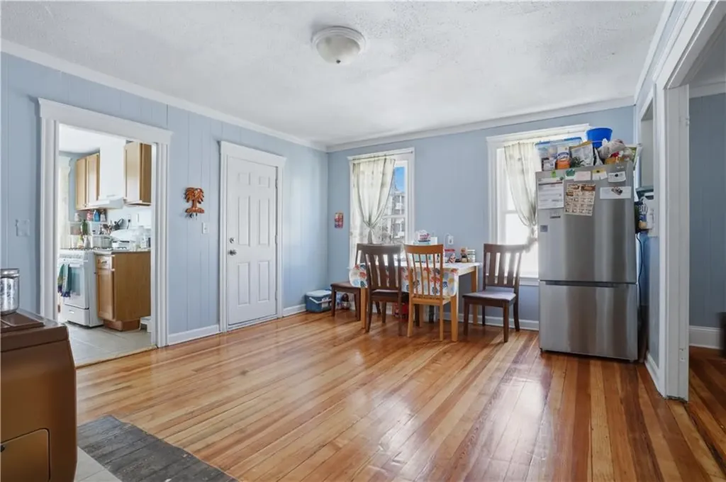 872 876 Lonsdale Avenue Central Falls RI 02863
