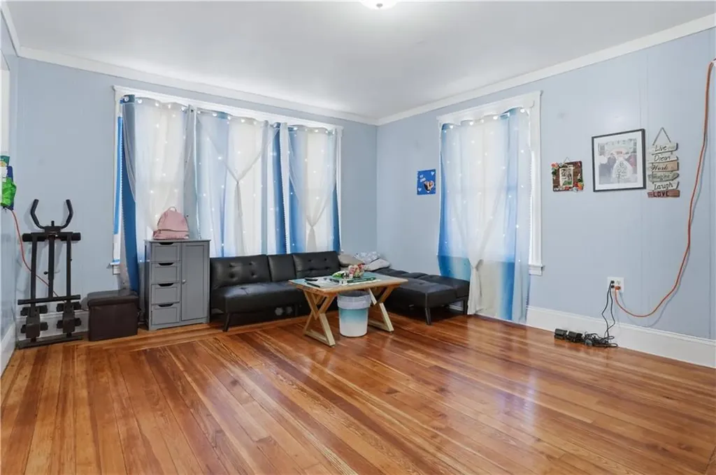 872 876 Lonsdale Avenue Central Falls RI 02863