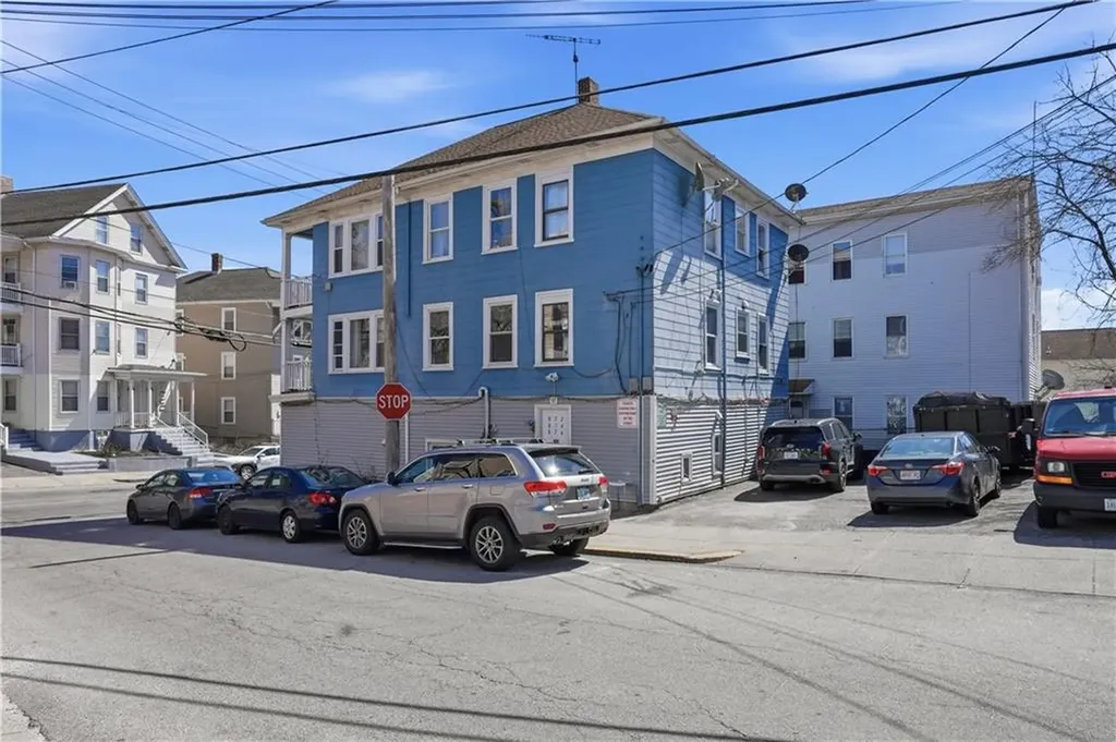 872 876 Lonsdale Avenue Central Falls RI 02863