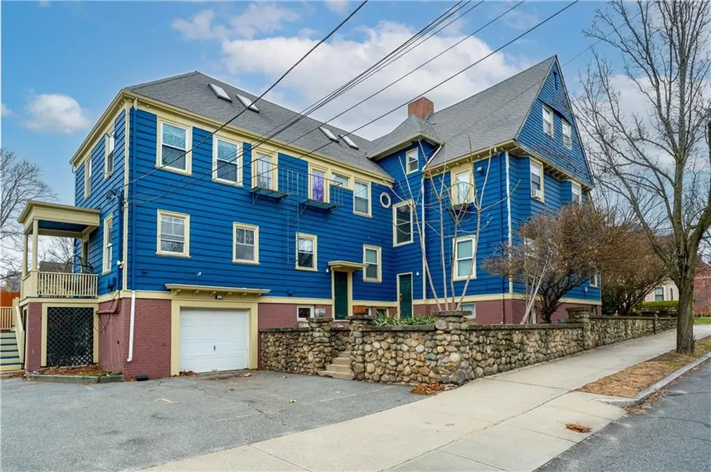 182 Adelaide Avenue Providence RI 02907