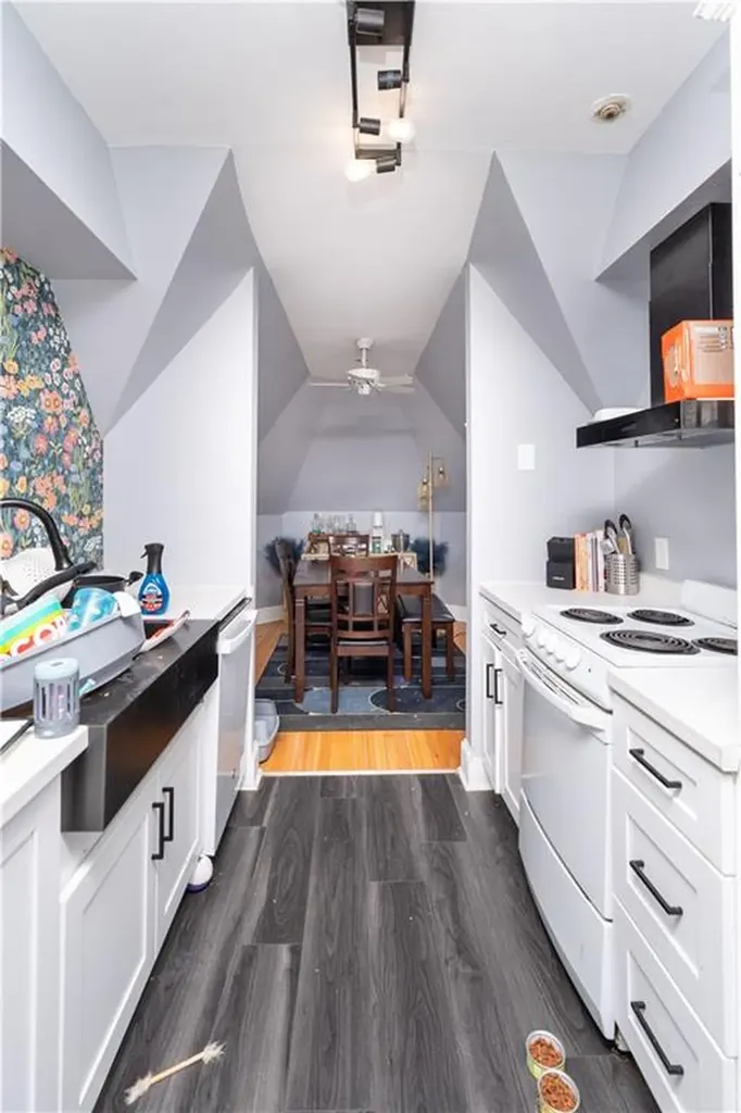 182 Adelaide Avenue Providence RI 02907