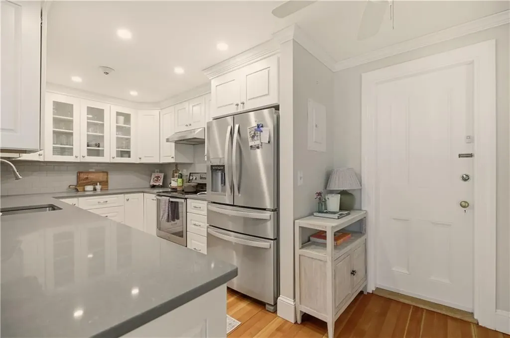 28 Kay Street Newport RI 02840