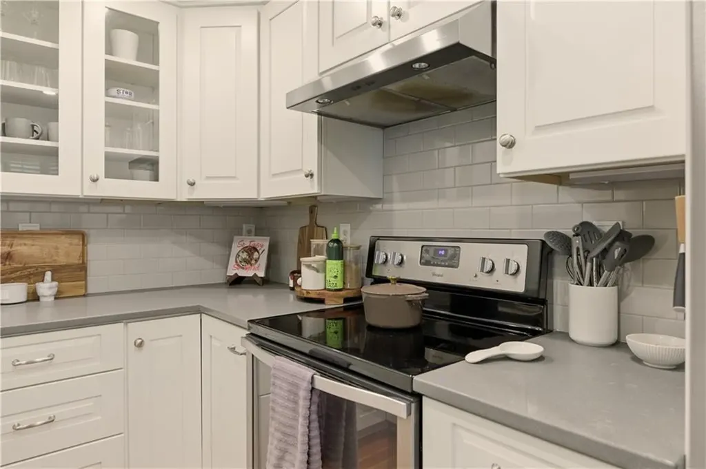 28 Kay Street Newport RI 02840
