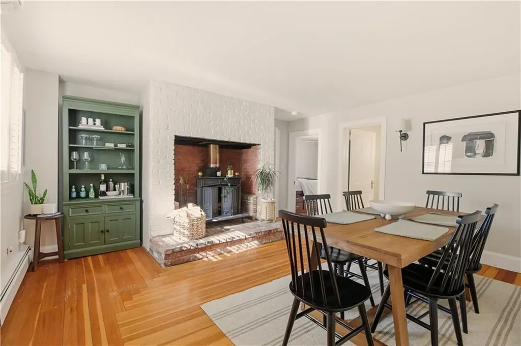 28 Kay Street Newport RI 02840