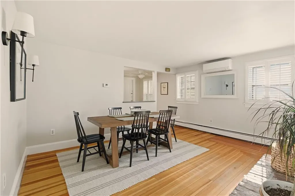 28 Kay Street Newport RI 02840