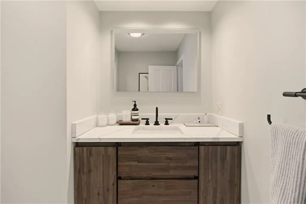 28 Kay Street Newport RI 02840