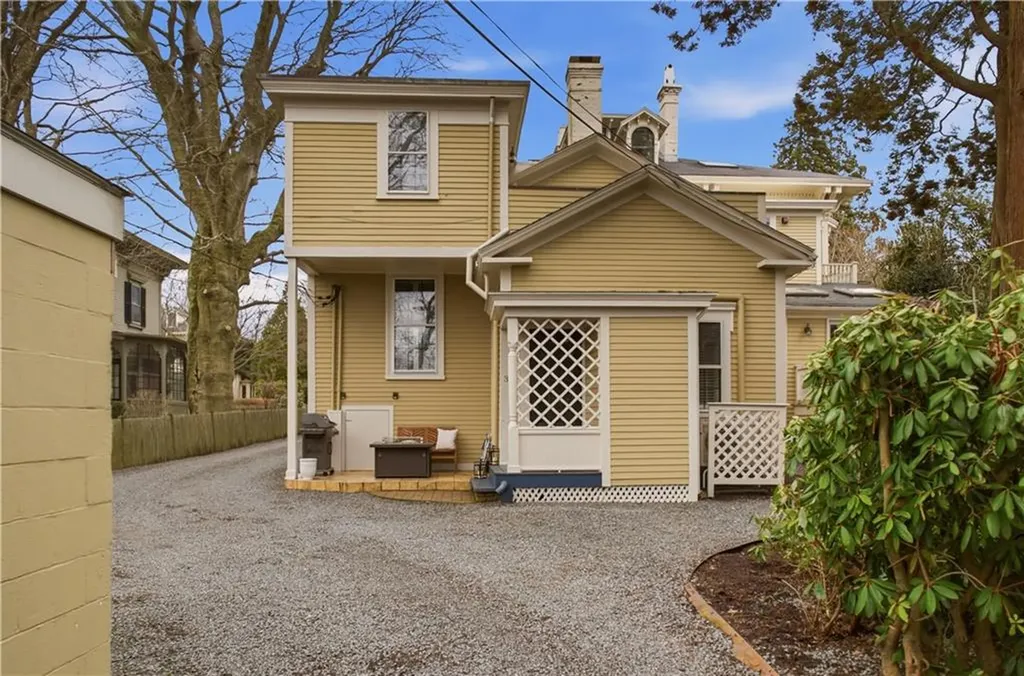 28 Kay Street Newport RI 02840