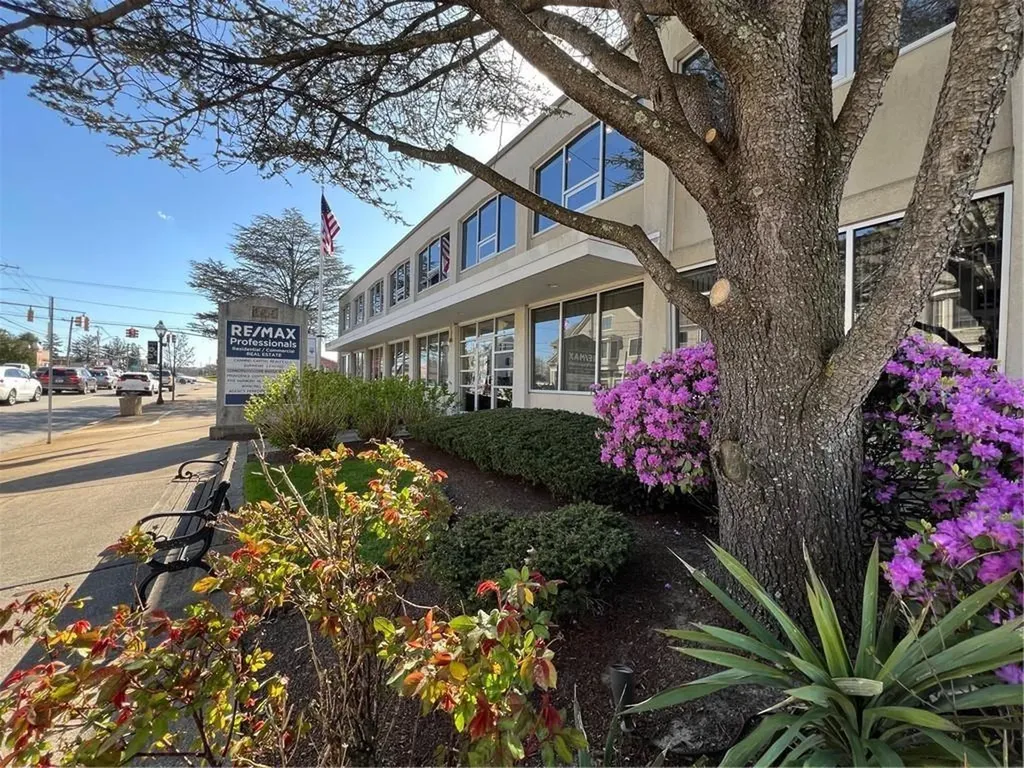 655 Main Street East Greenwich RI 02818
