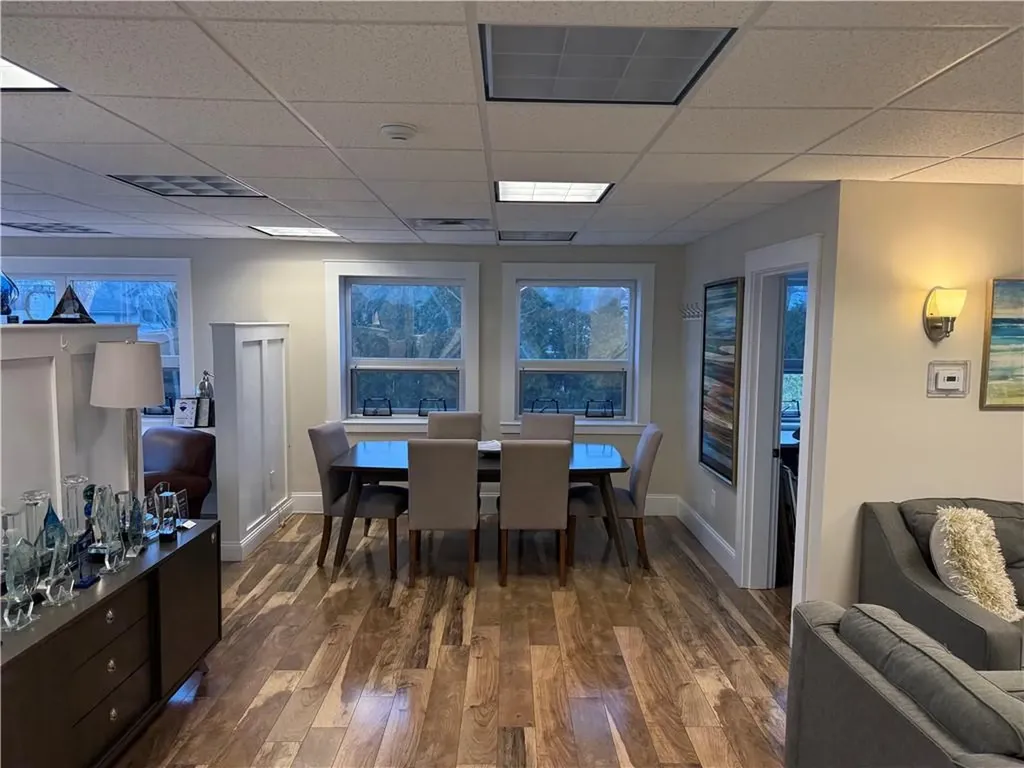655 Main Street East Greenwich RI 02818