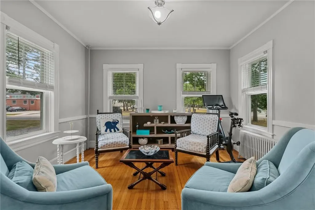 303 New Meadow Road Barrington RI 02806
