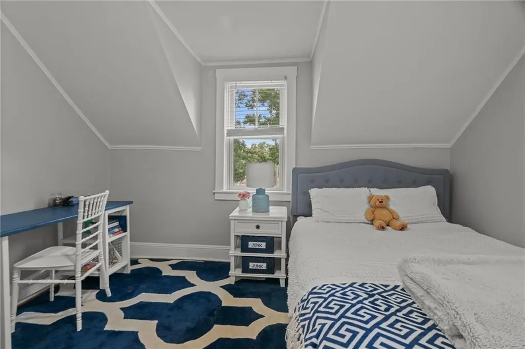 303 New Meadow Road Barrington RI 02806
